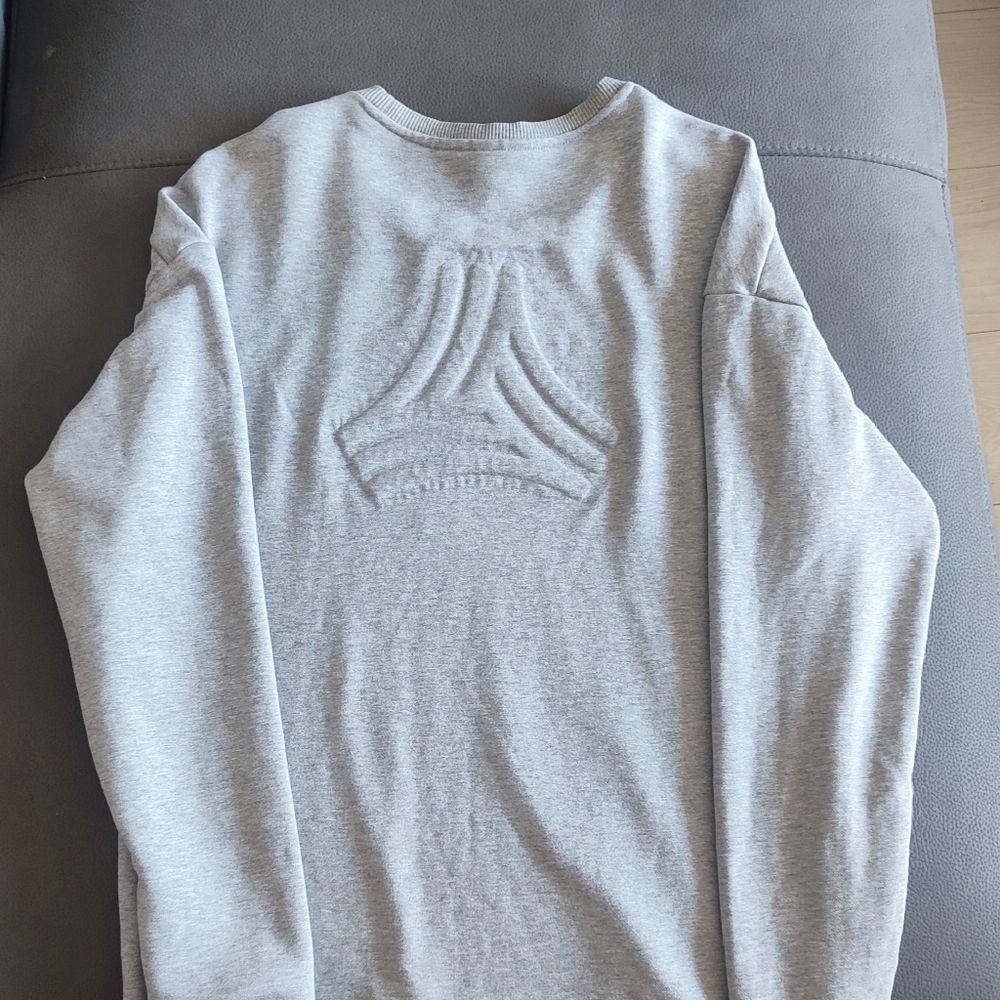 Adidas sweater